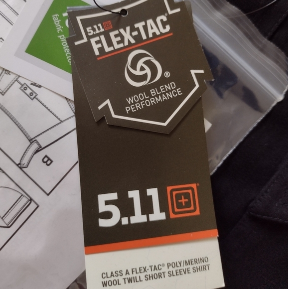 5.11 Tactical Merino Wool Black Short Sleeve Work Shirt Men's Large Uniform - Picture 9 of 10